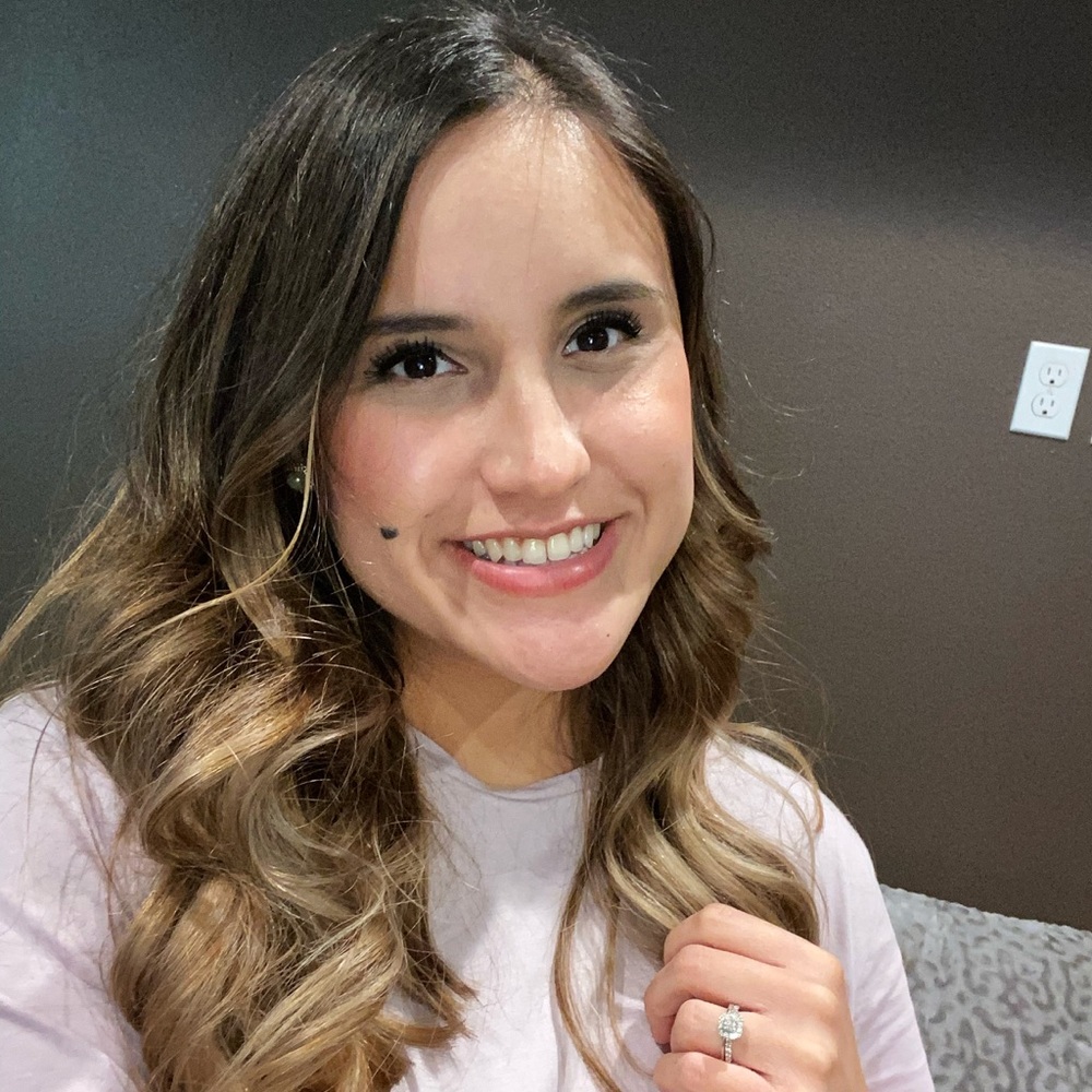 Meet your Posher, Briana